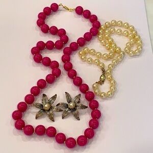 Avon faux pearls gold clasp flower clip on pink